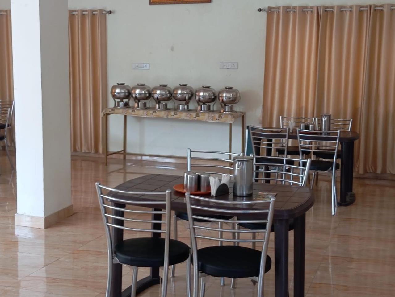 Blue Bell Homestay Lonavala Kültér fotó